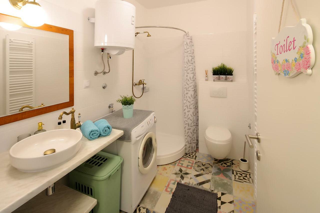 Studio Apartment Ada 2 Rijeka Eksteriør bilde